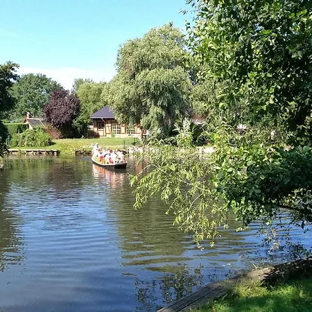 Semesterbostad Holiday Home Luebben *